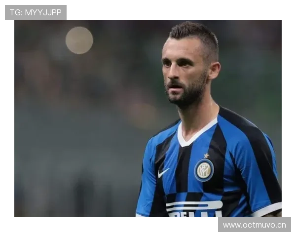 赖斯与亨德森中场领袖气质的结构差异与影响分析