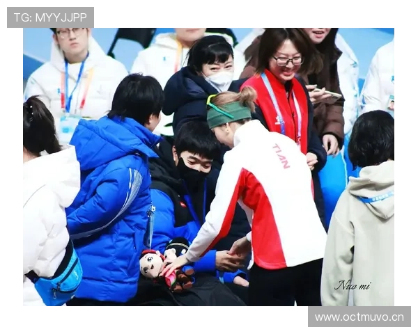 高亭宇真敢花，就穿件球衣出去逛街，奢侈到让人心碎了！